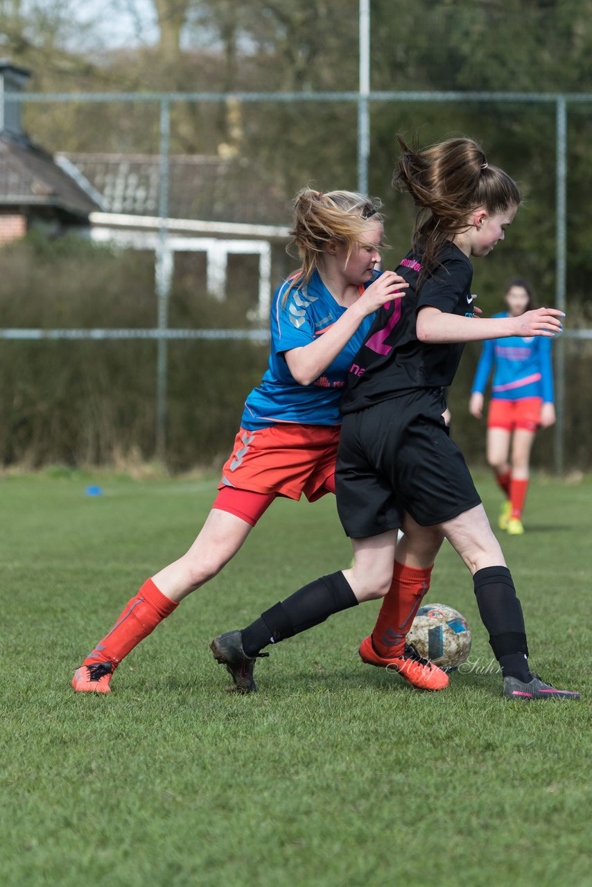 Bild 65 - C-Juniorinnen SV Steinhorst/Labenz - TSV Friedrichsberg-Busdorf : Ergebnis: 5:0